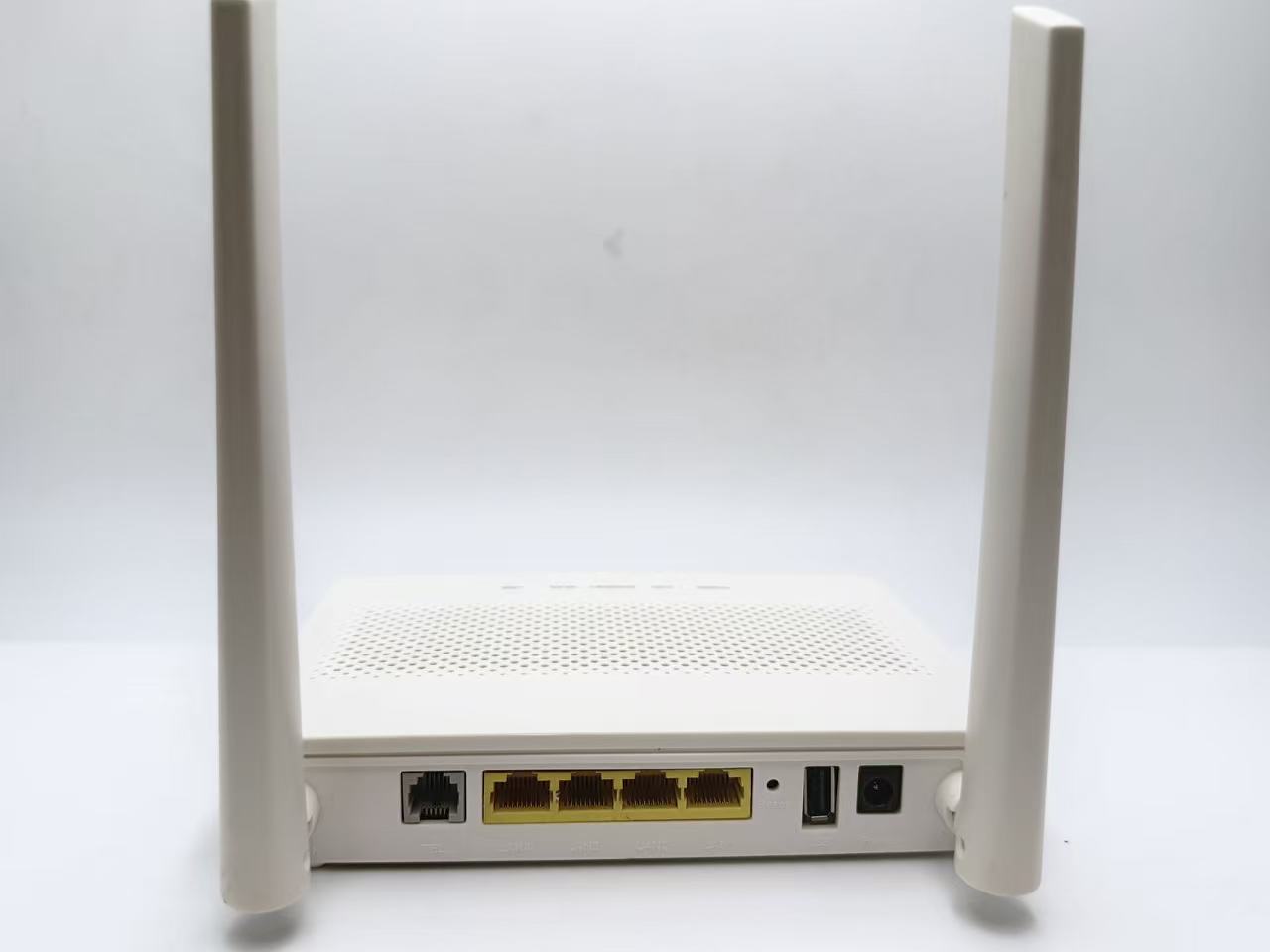 EG8145V5 小款后面板接口
