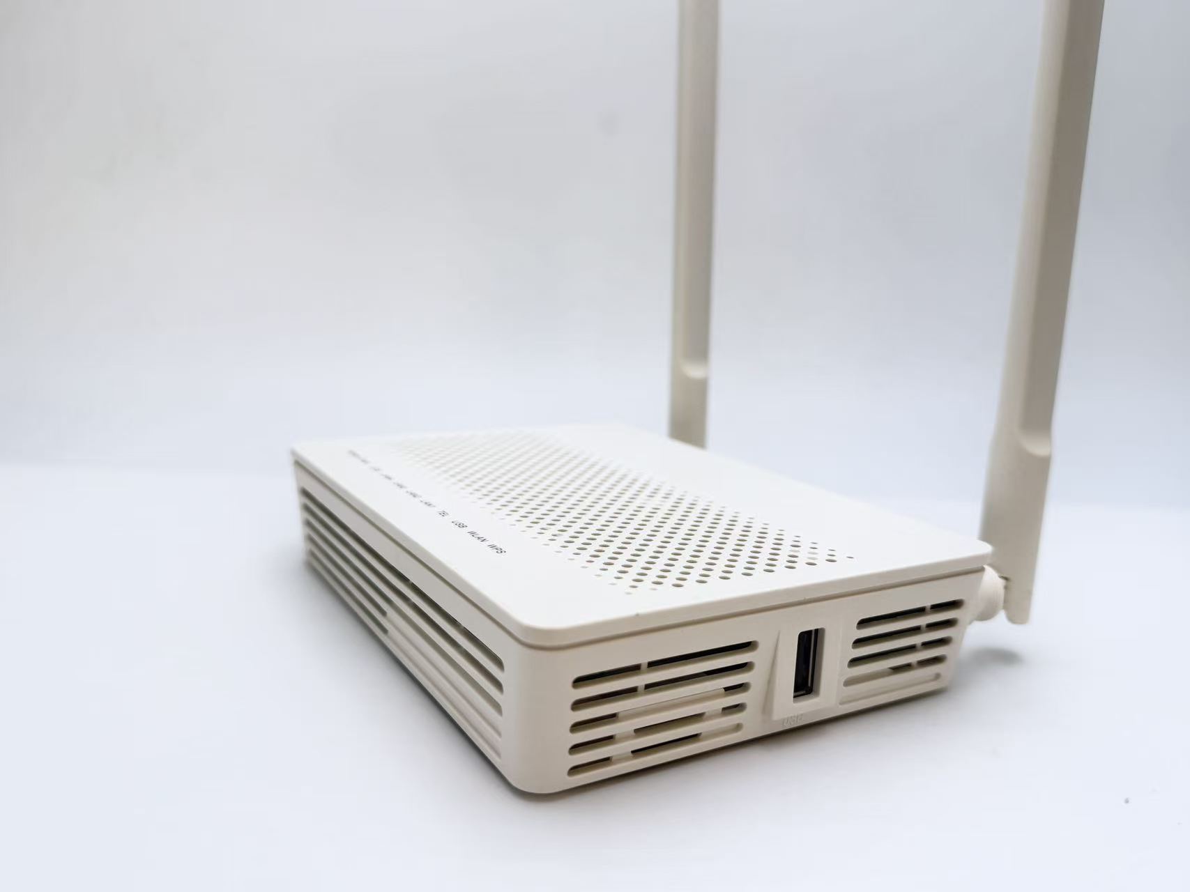 EG8141A5 侧面视图