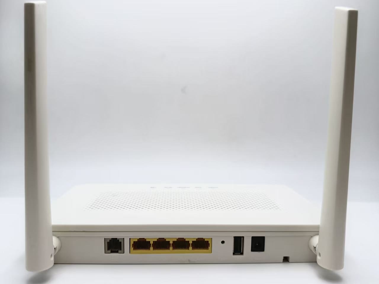 HS8546V5 大款后面板接口