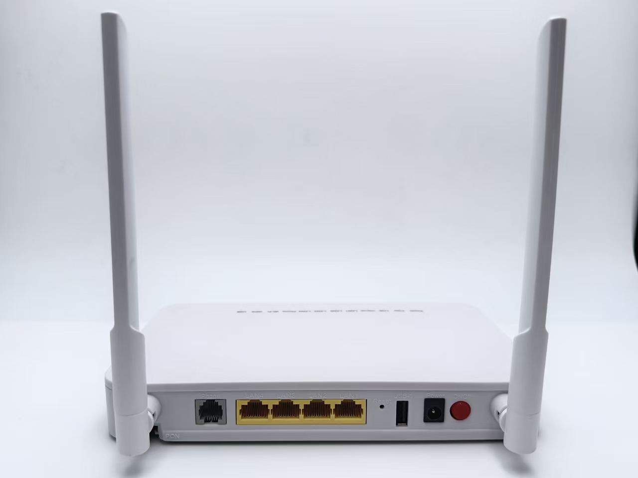 F670L 12 灯老款后面板接口