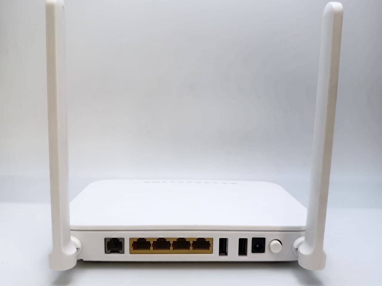 EG8145X6 双频 WiFi 版后面板接口