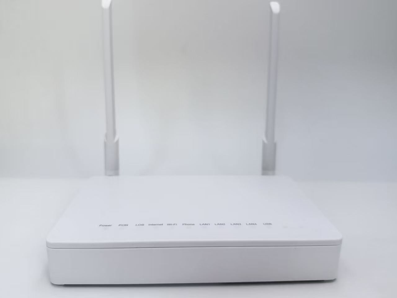 F609 XPON 智能网关终端(9.0 版本)— 4GE + 1USB + 1POTS + 双频 WiFi