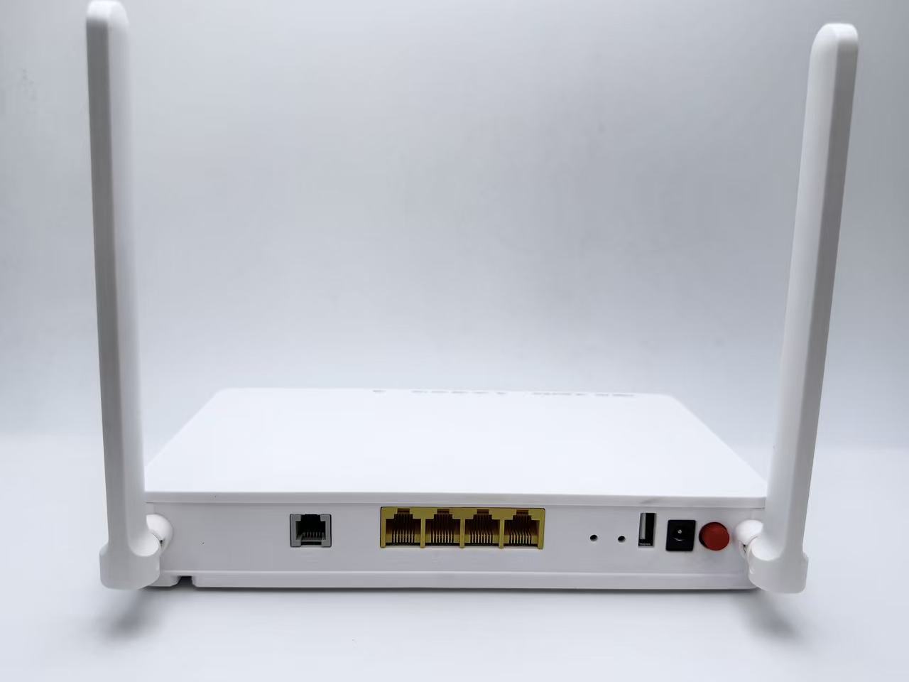 F609 新款后面板接口